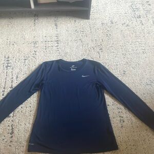 Nike Dri Fit Long Sleeve Tee i’n great condition!